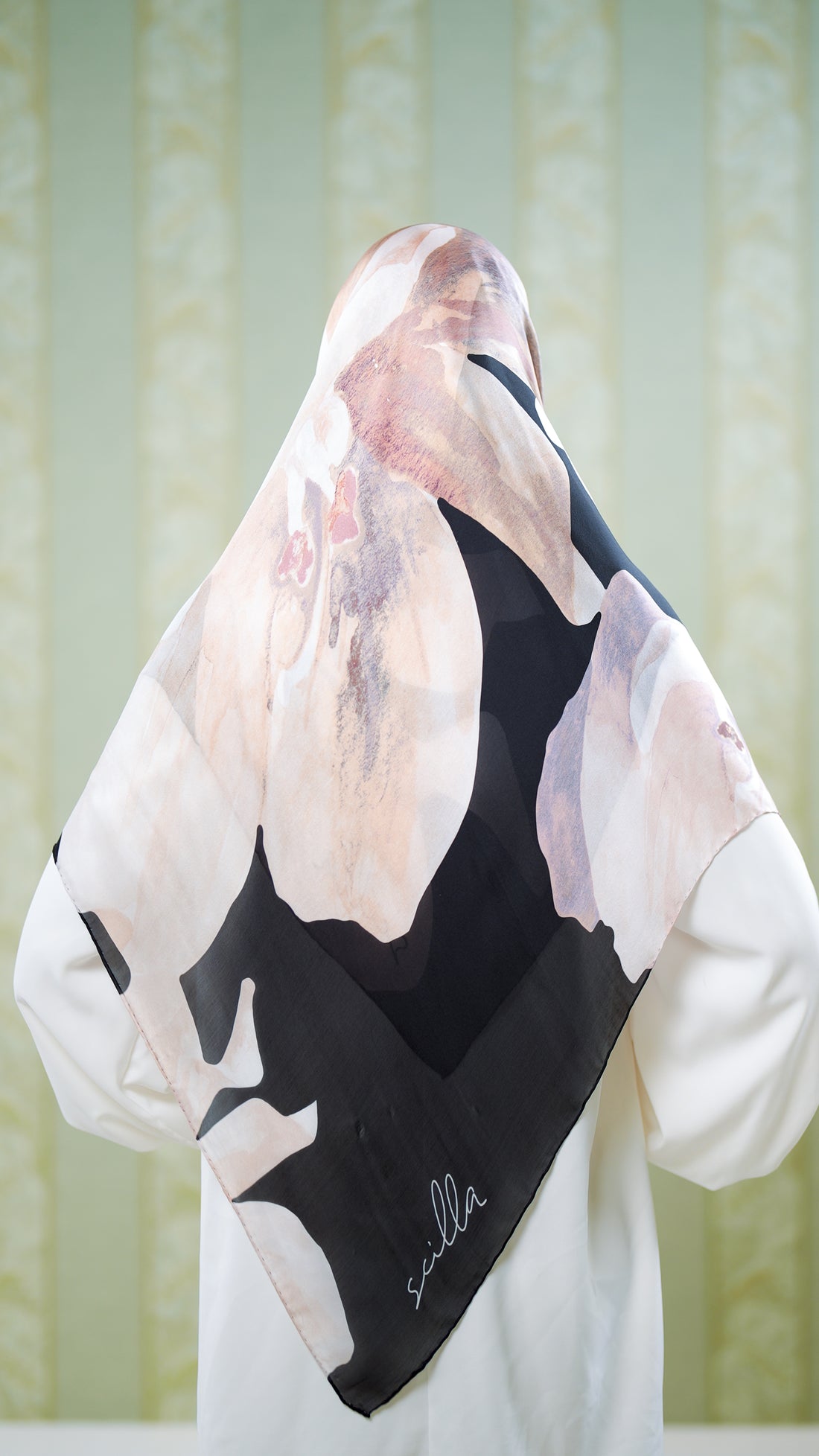 Scilla silk scarf ATR10