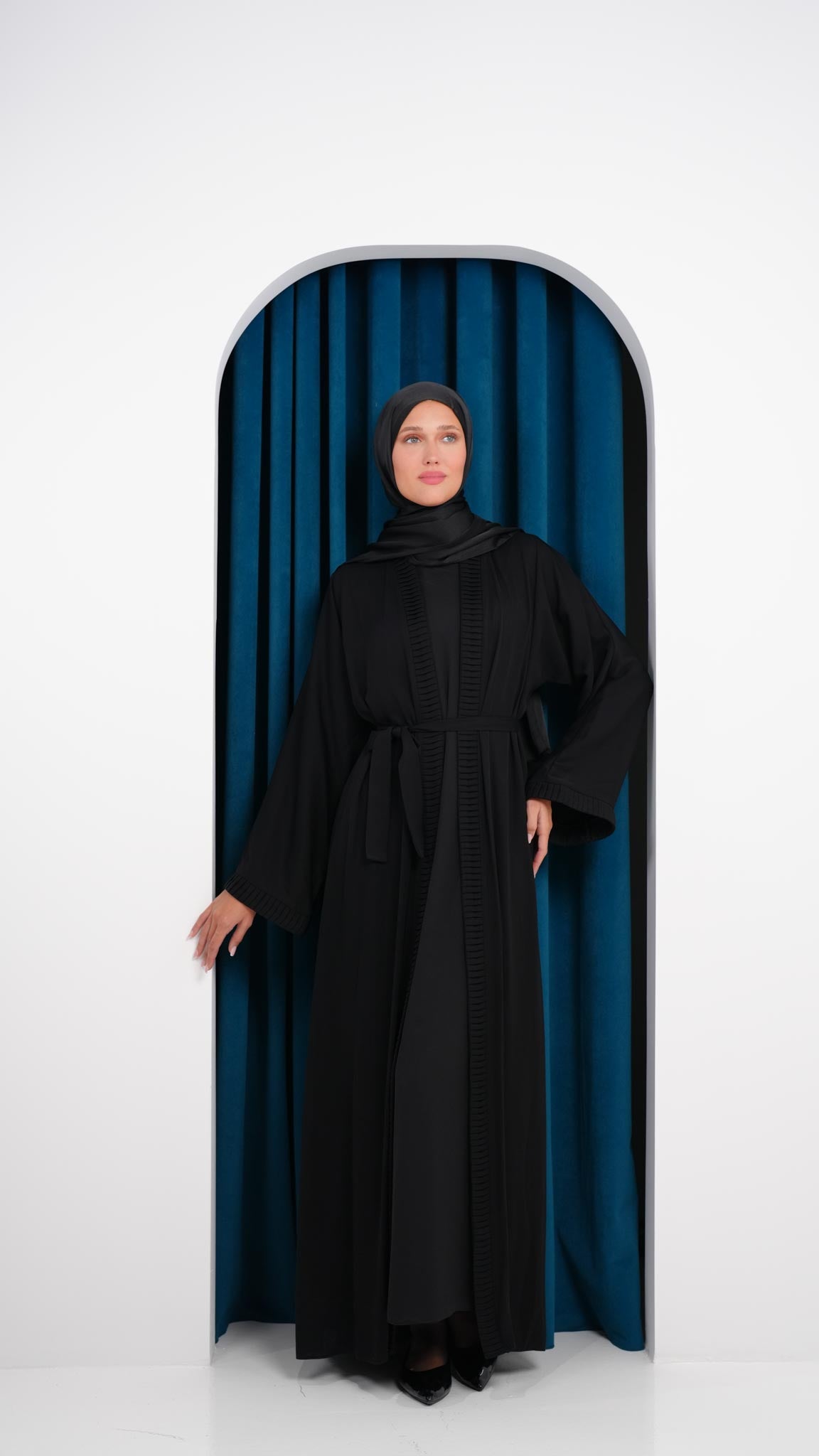 Black Open Plain Abaya