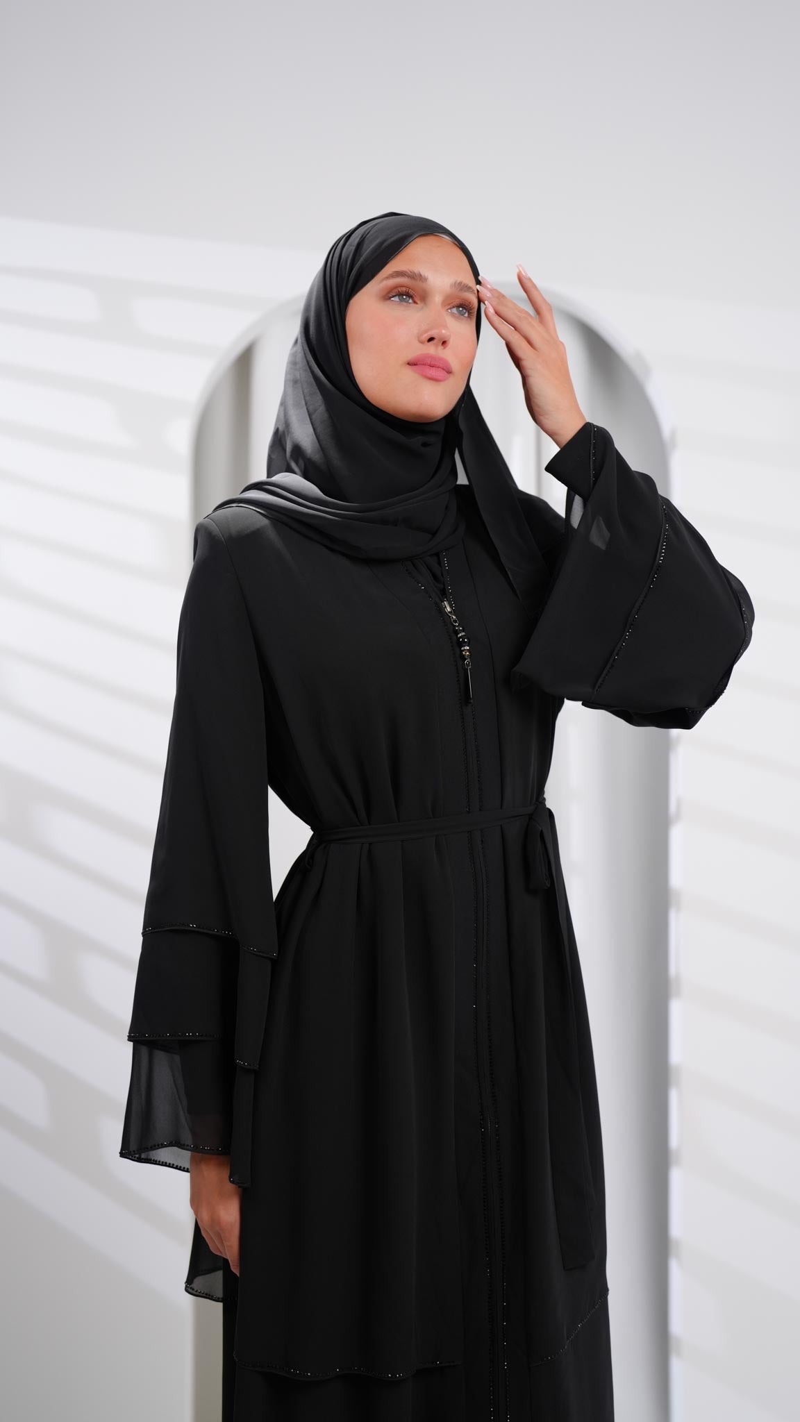 Black Zipper Chiffon Ruffle Abaya with Strass