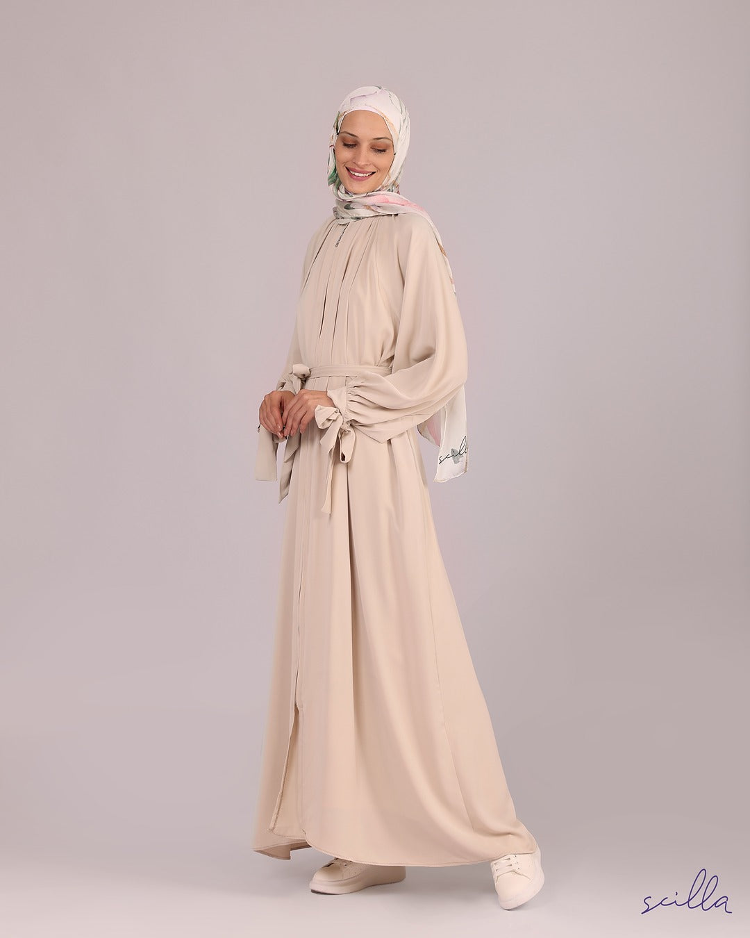 Beige Zipper Abaya
