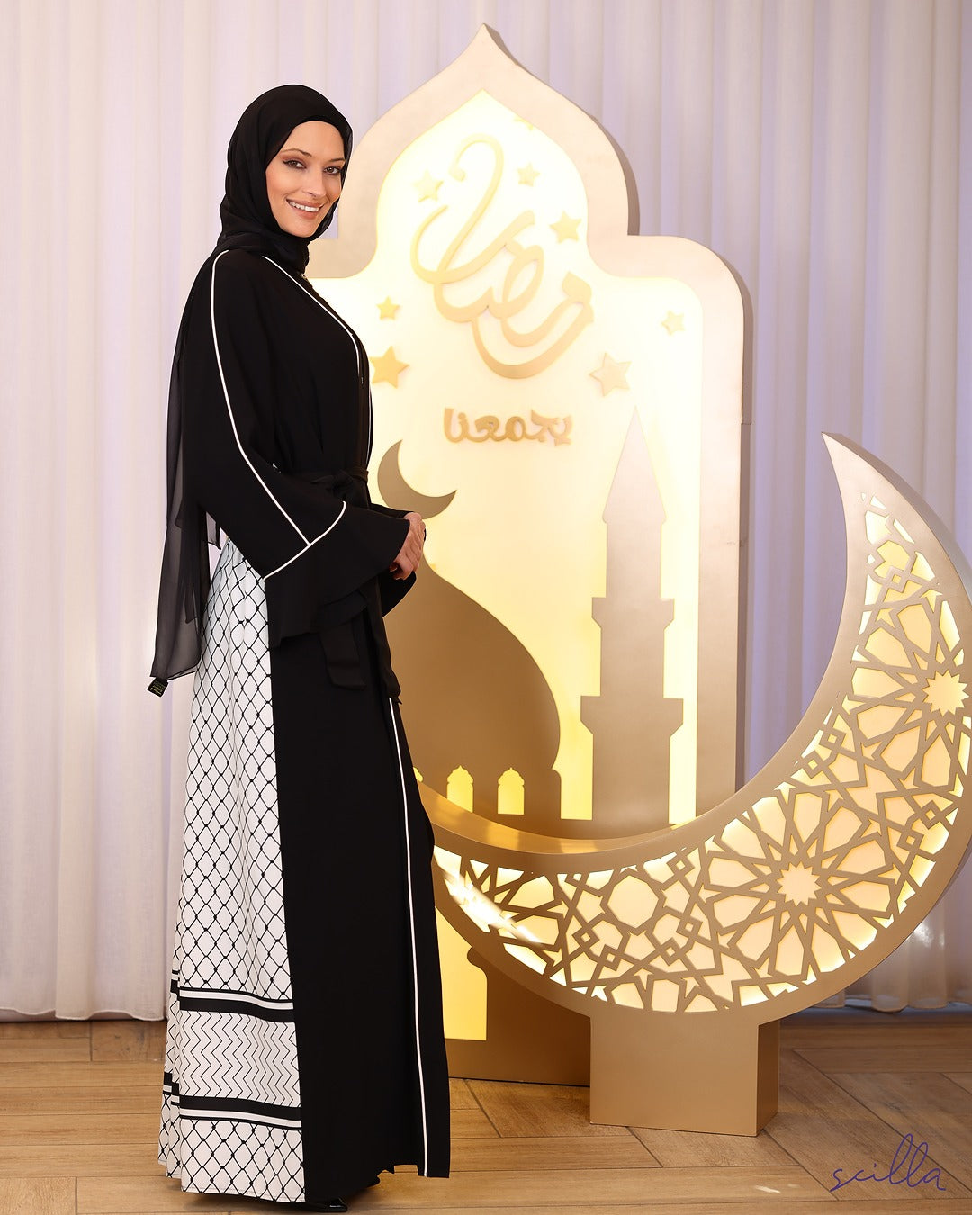 Black Open Palestine-Inspired Abaya
