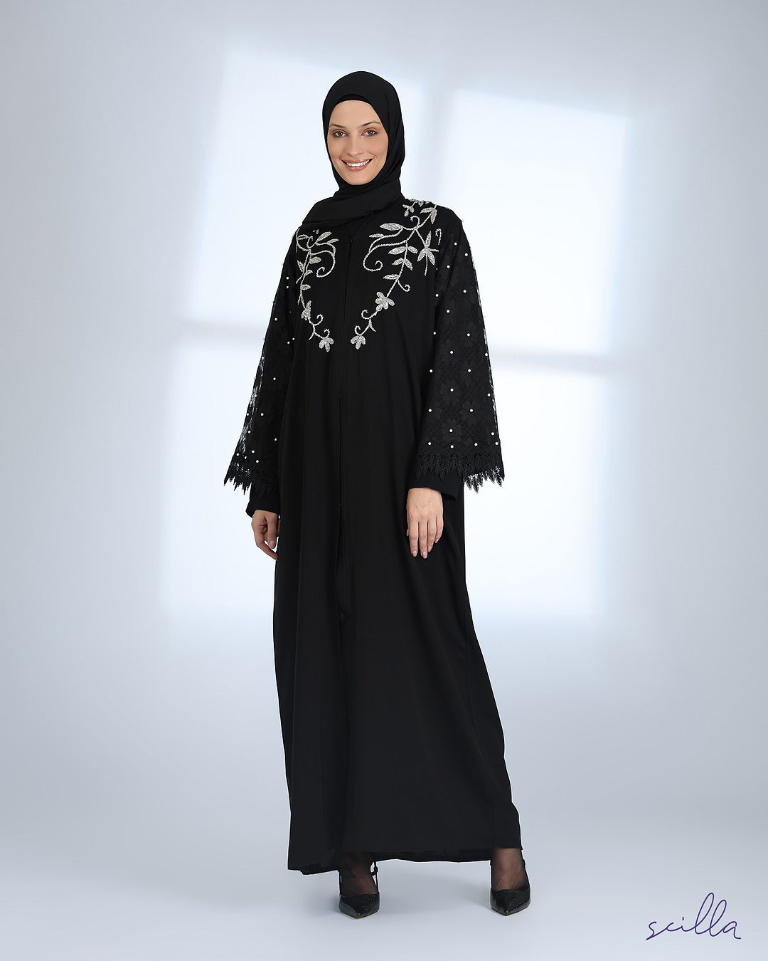 Black Pearl-Sleeved Abaya