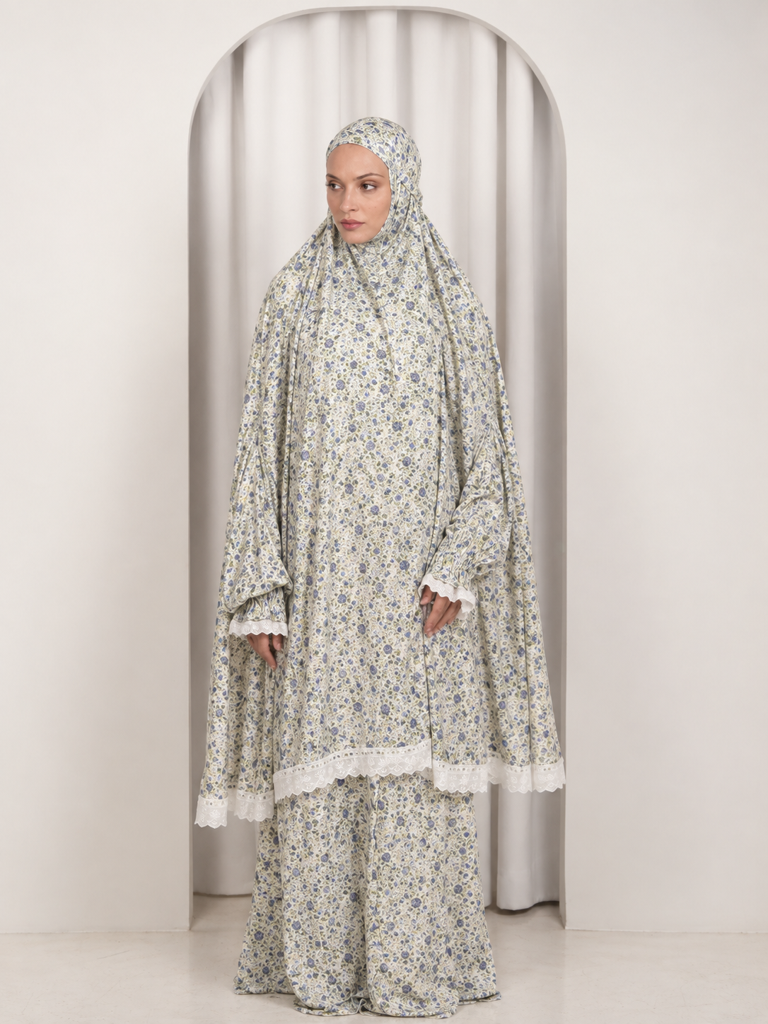 Prayer gown two pieces a68