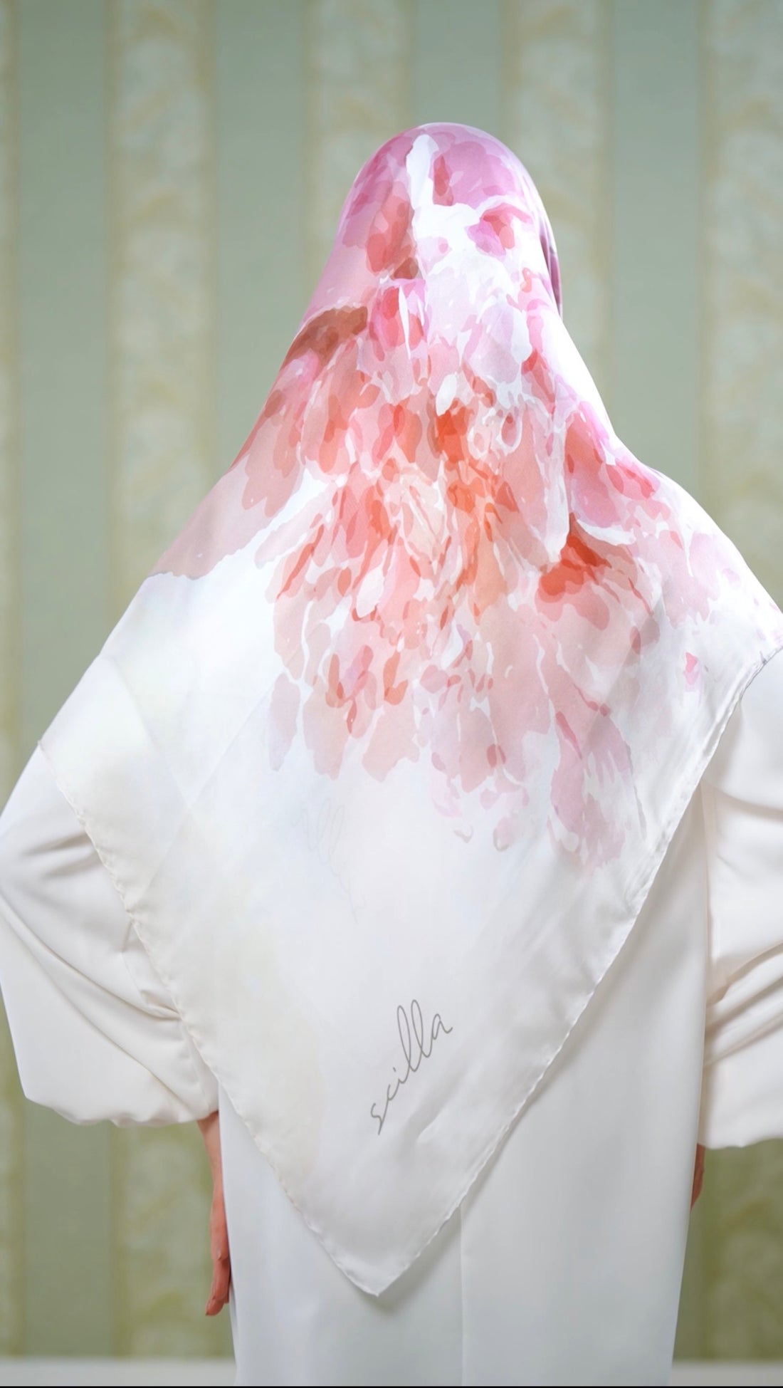 Scilla silk scarf Btr3