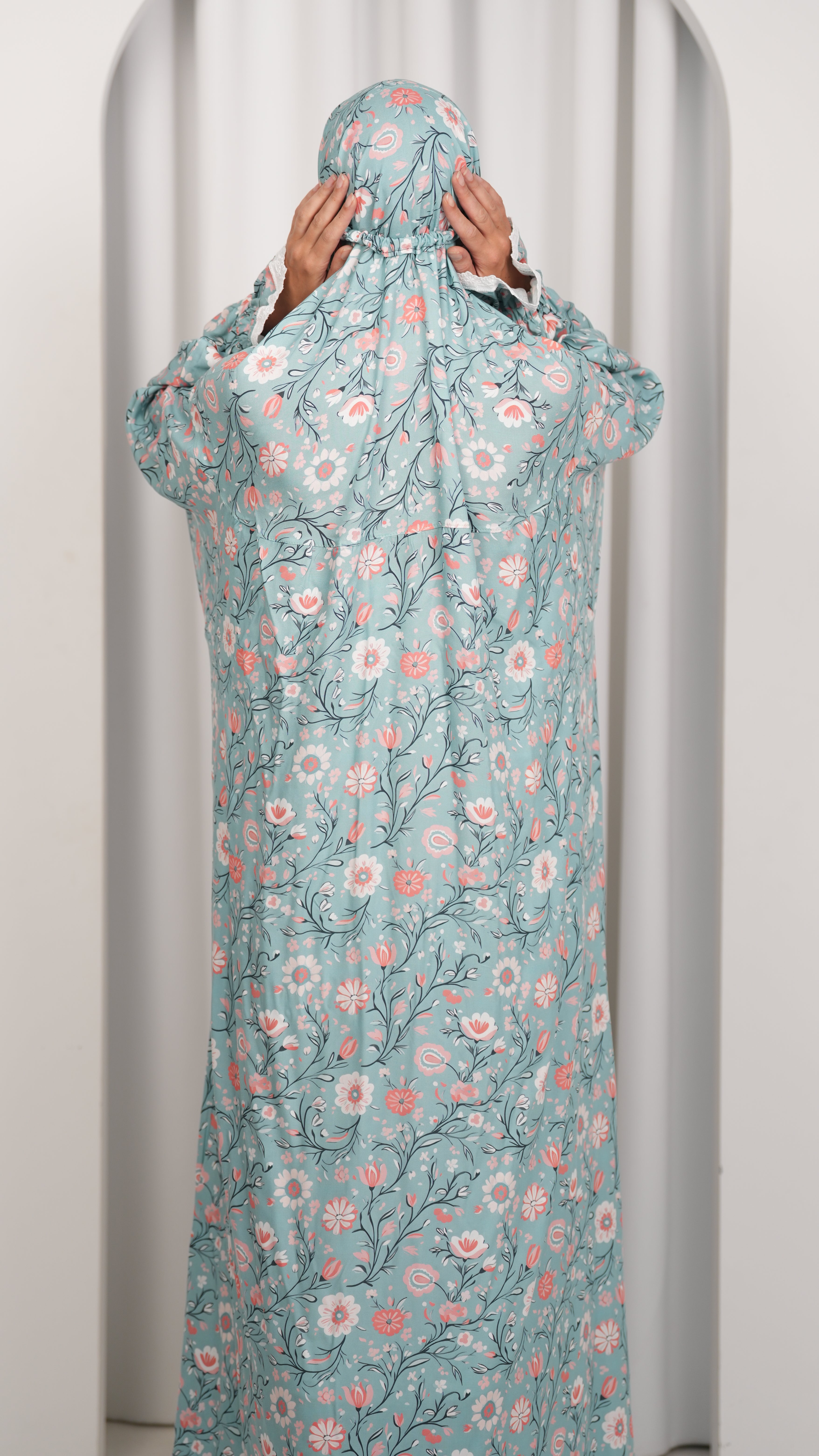 Prayer gown one piece b62