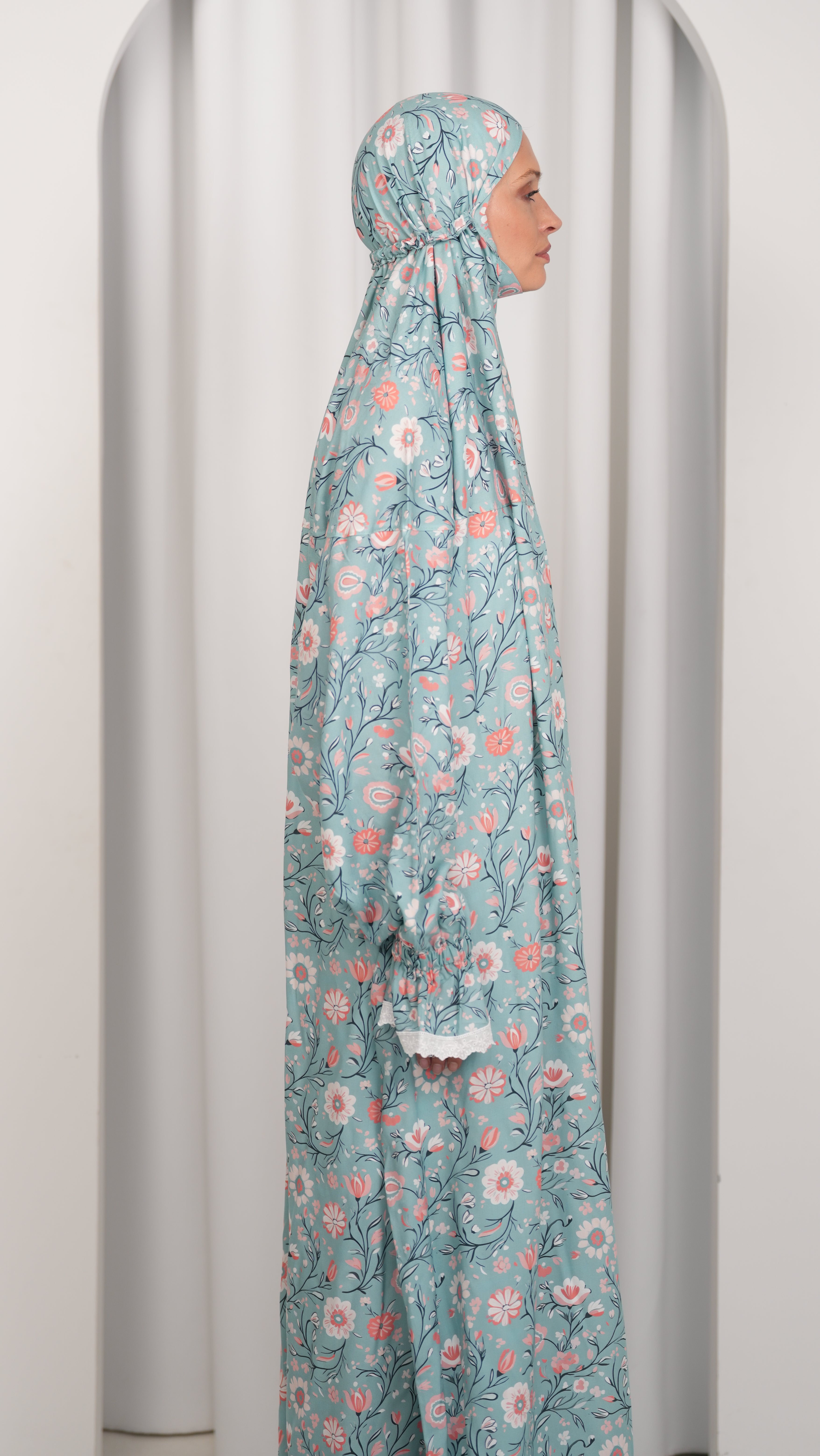 Prayer gown one piece b62