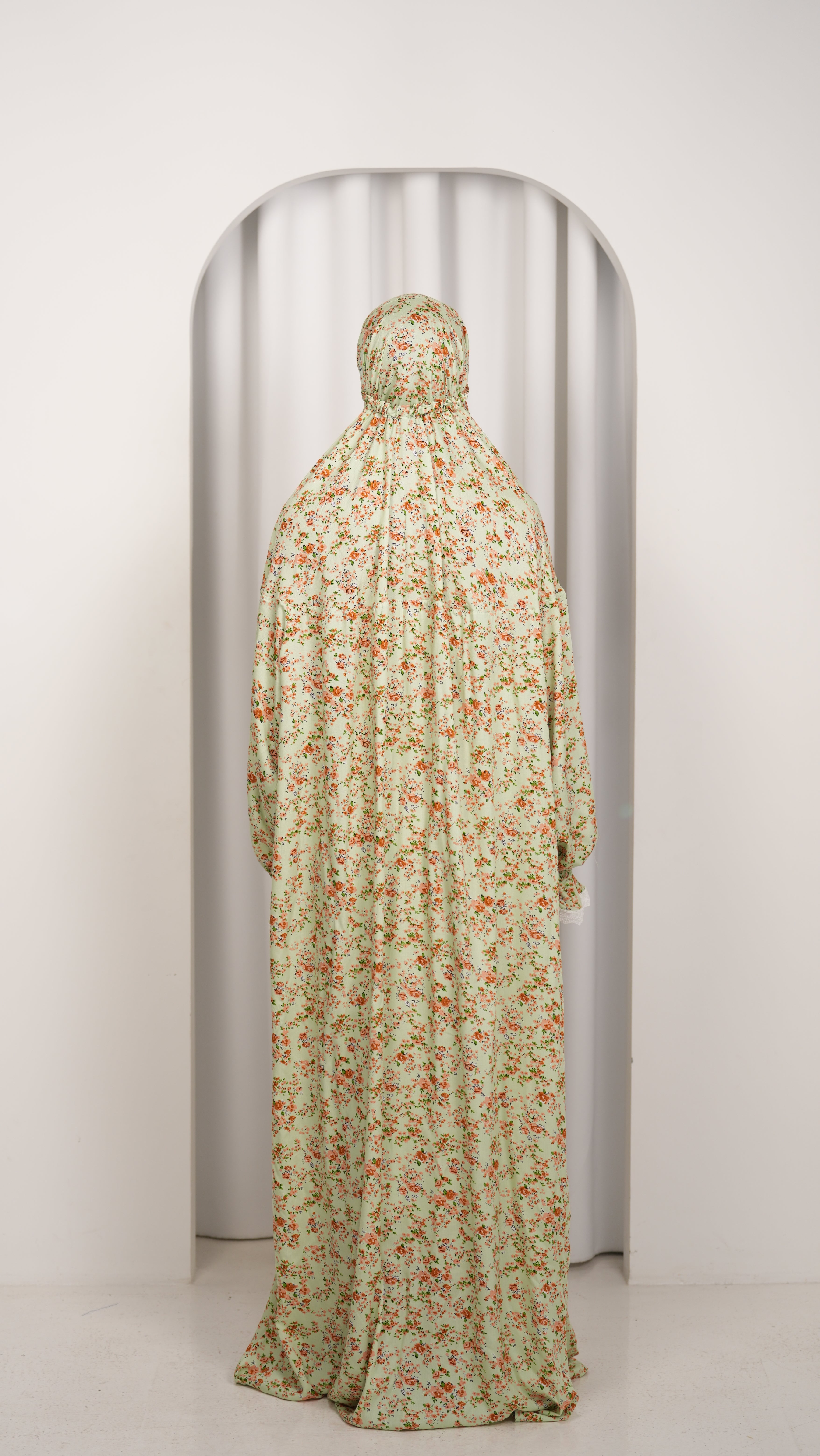 Prayer gown one piece b64