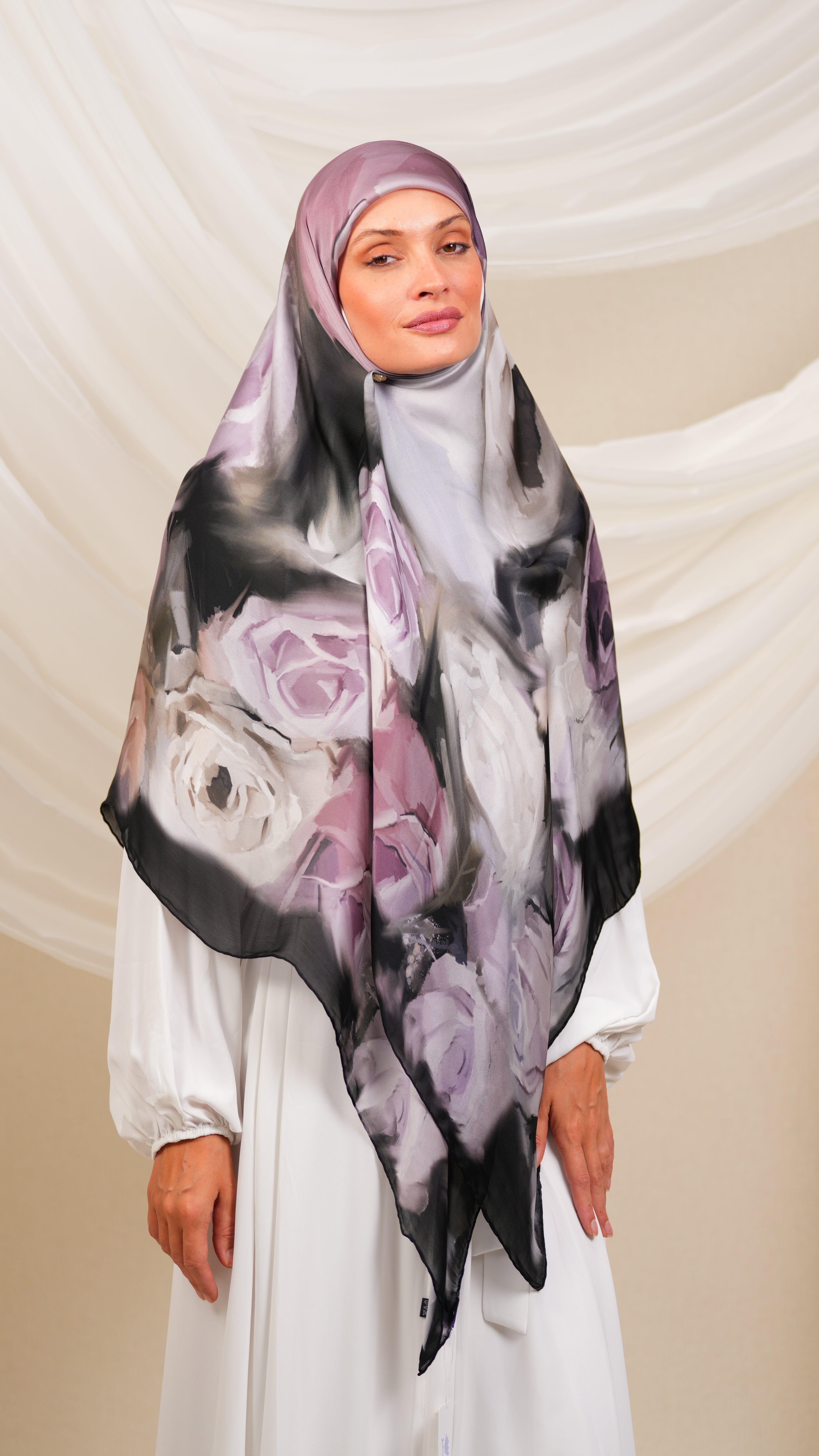 scilla turkish silk scarf Rtr1