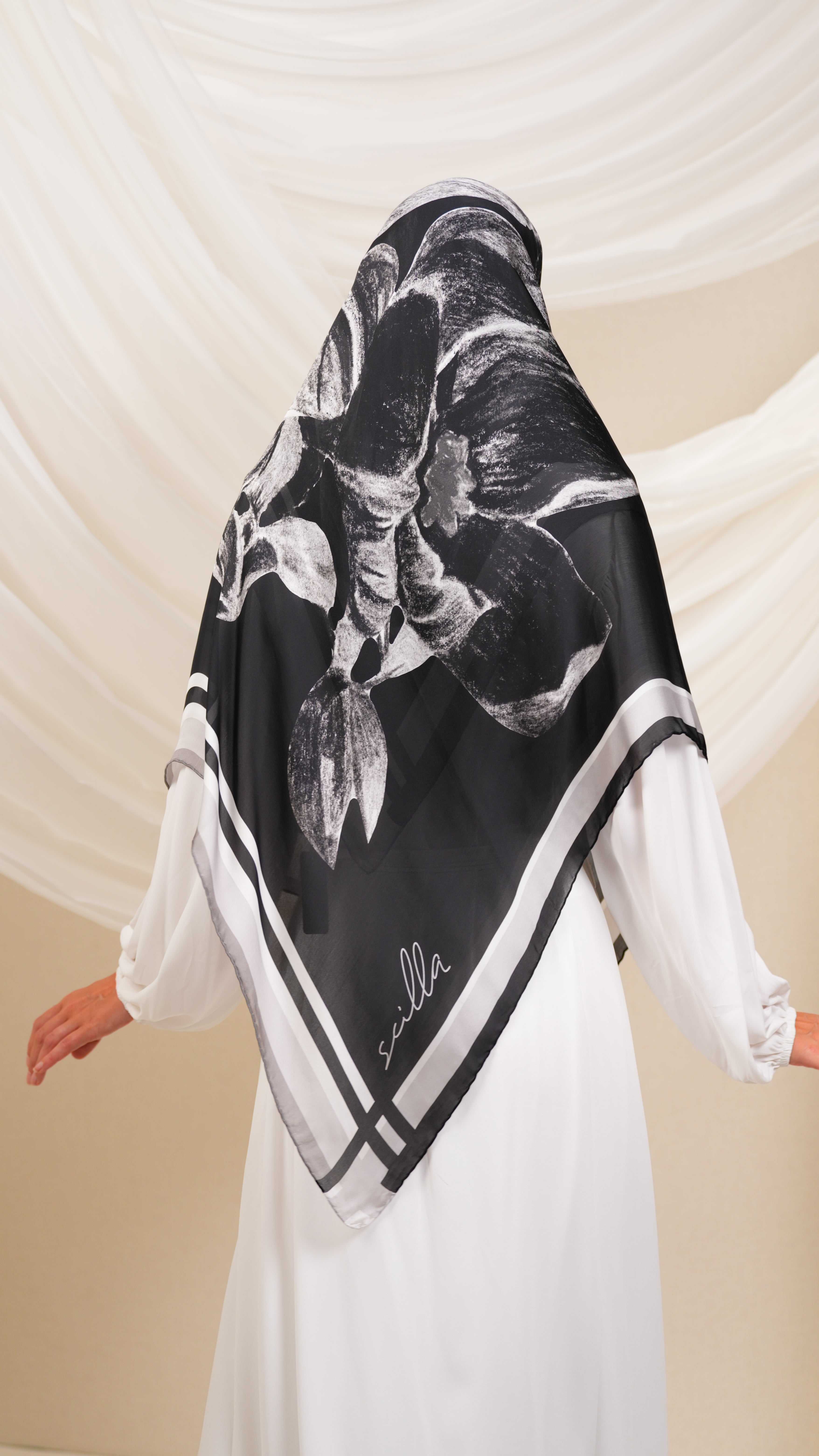 scilla turkish silk scarf xtr4