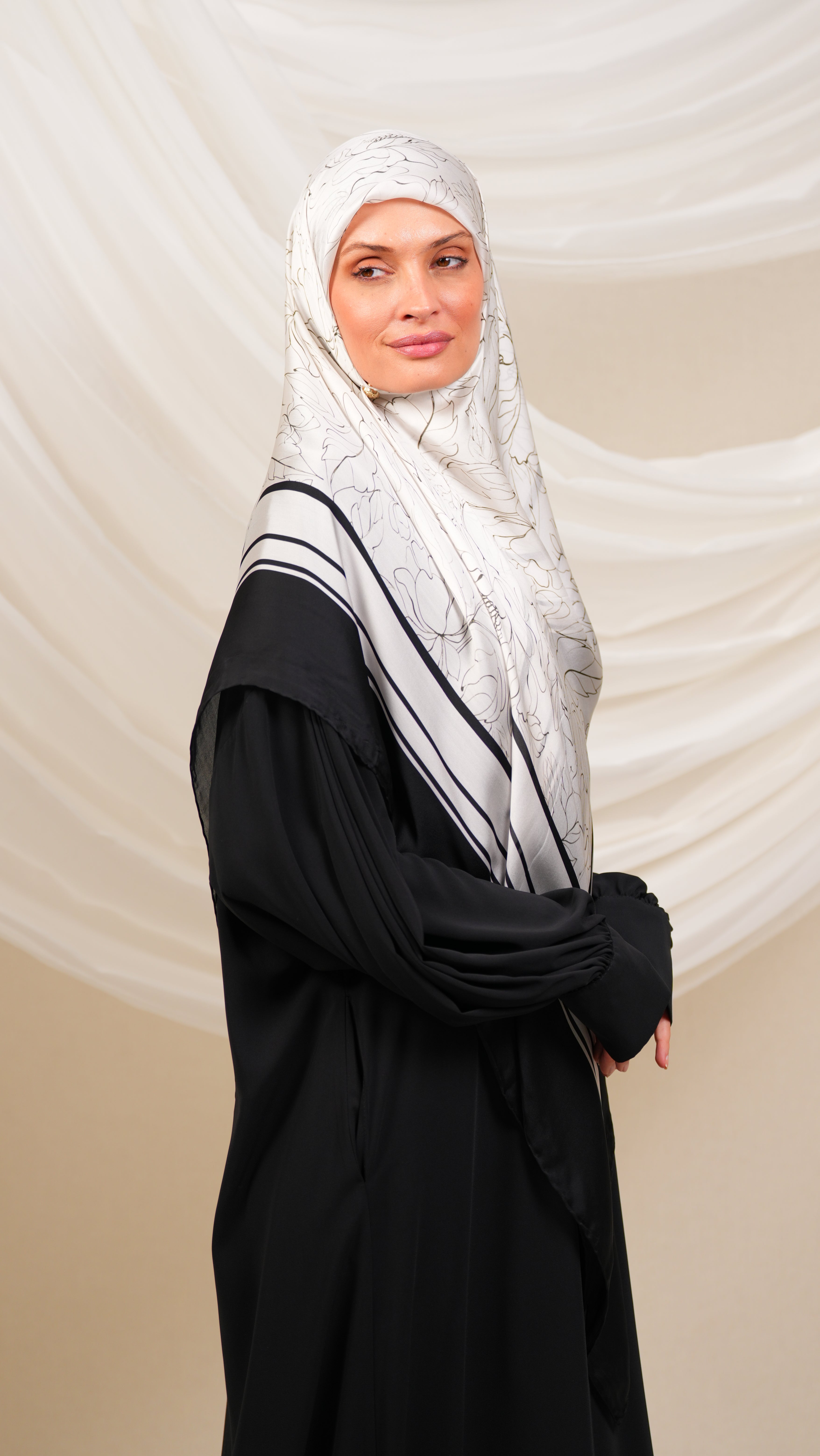 scilla turkish silk scarf Qtr1