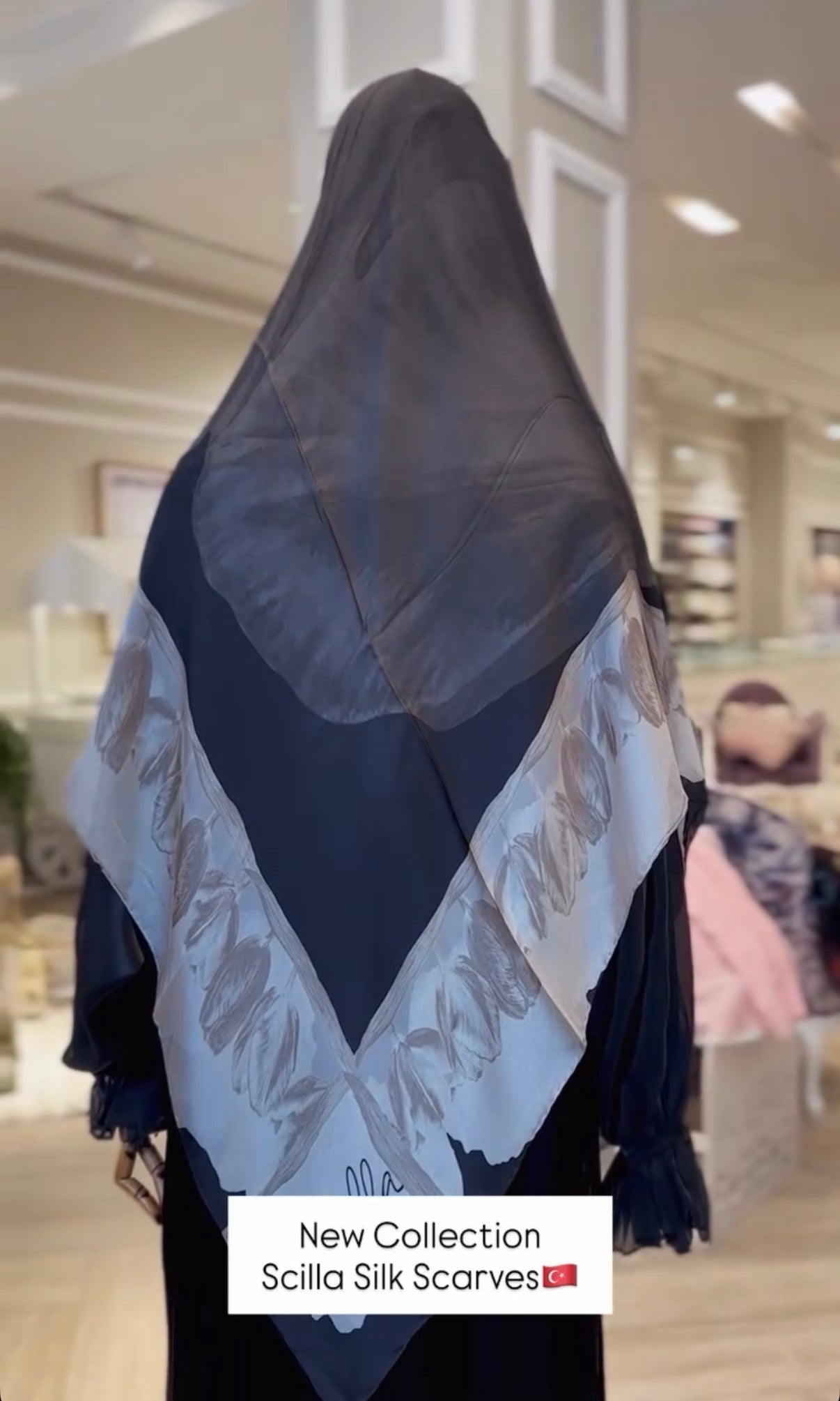 Scilla silk scarf gtr1