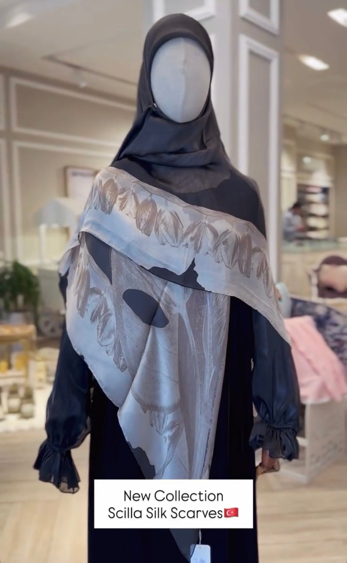 Scilla silk scarf gtr1