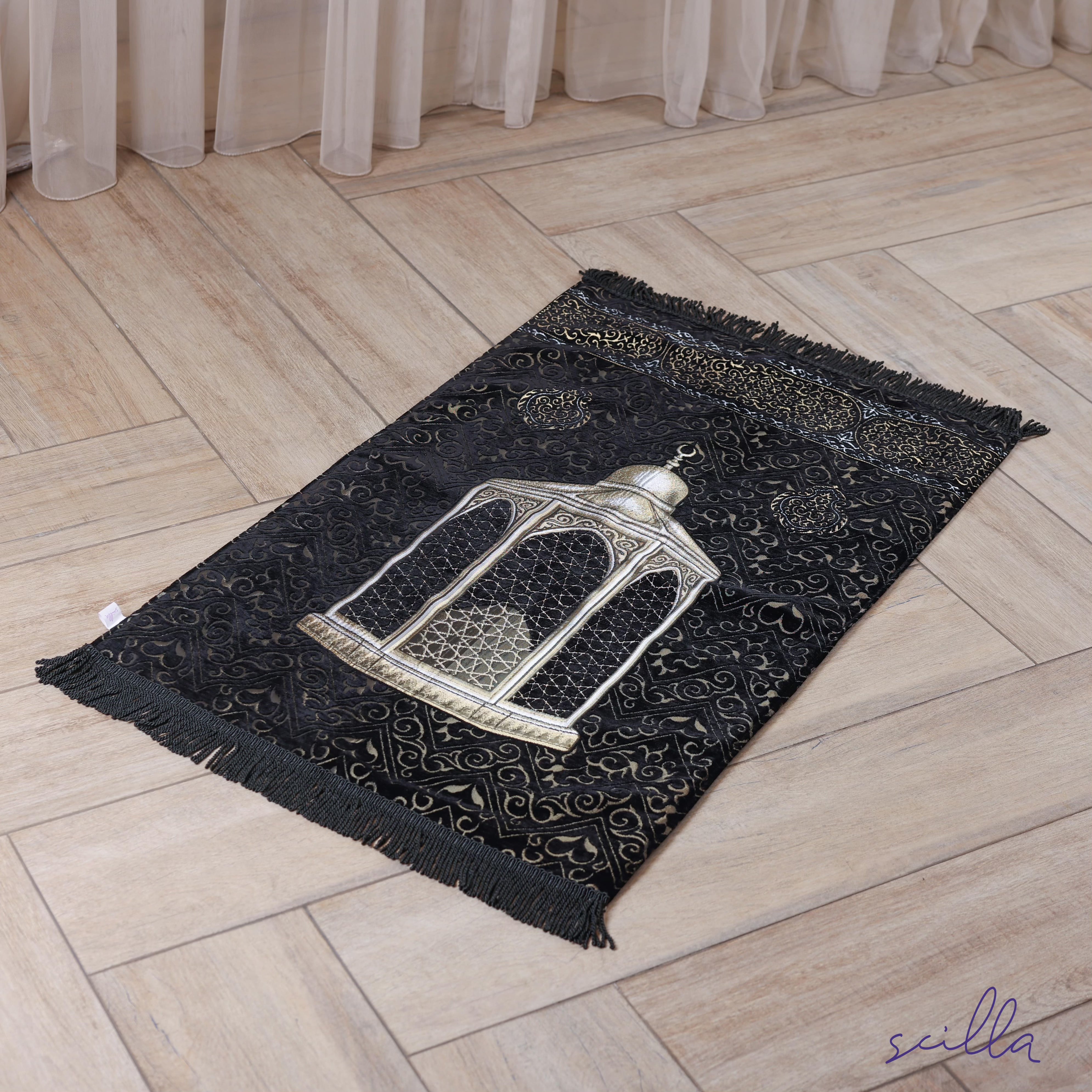 Velvet Padded Ibrahim Mousallah Premium Prayer Mat