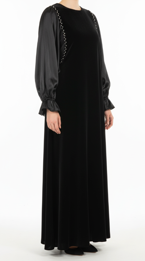 Velvet dress with organza sleeves