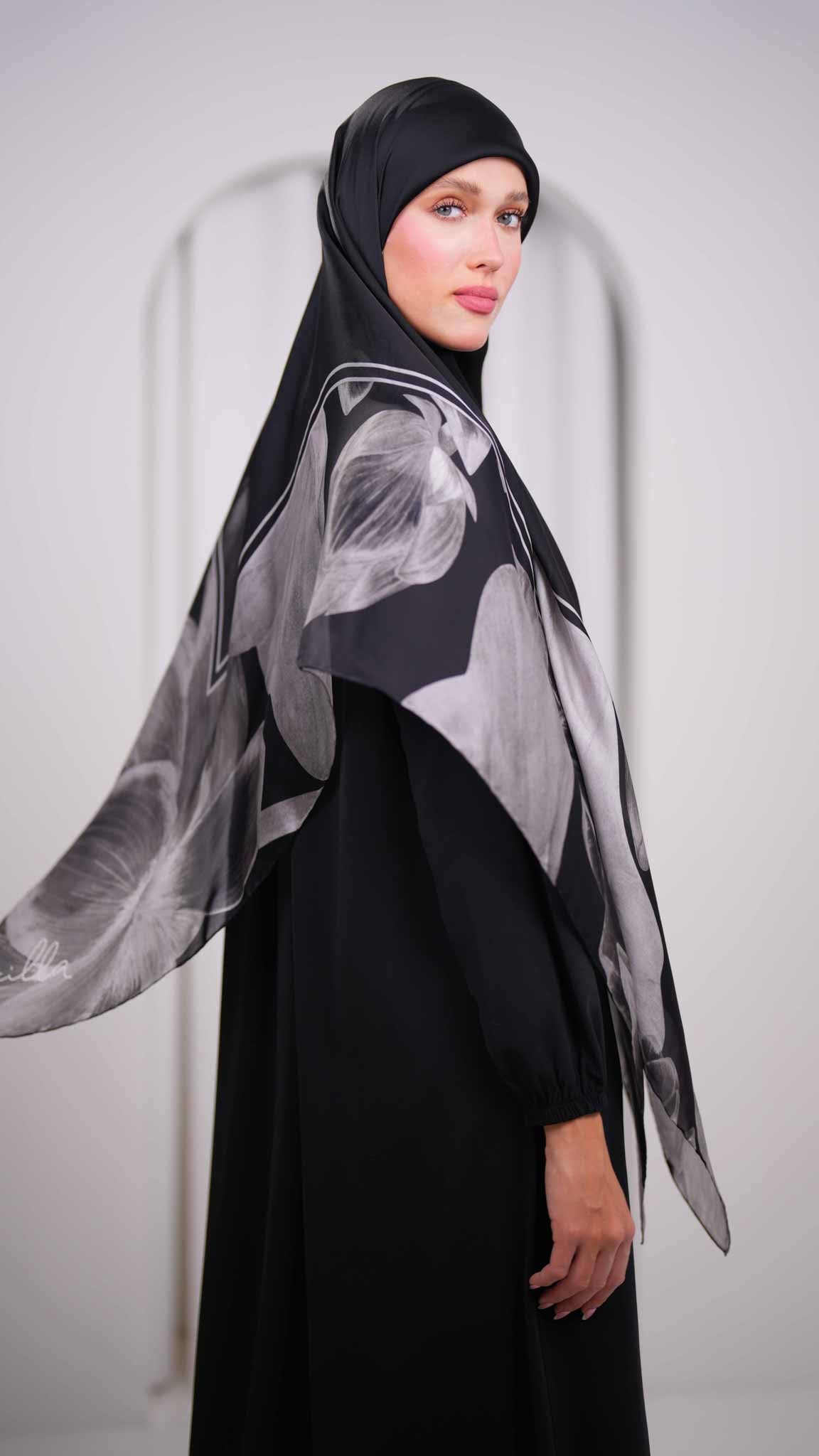 scilla silk scarf hh2