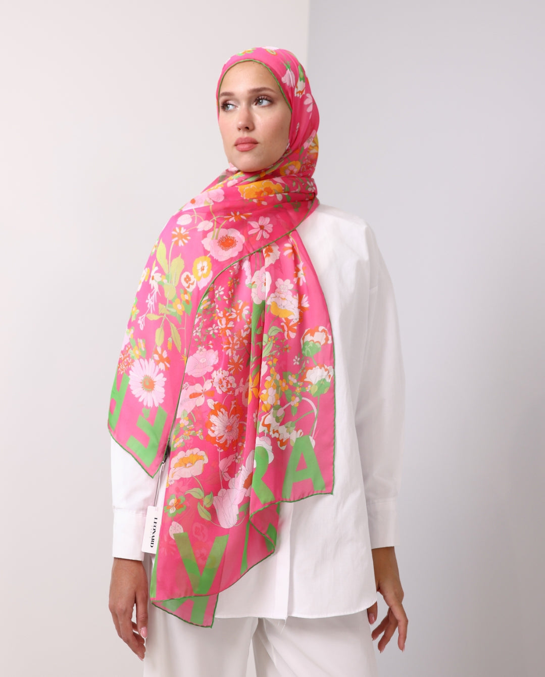 Leonard shawl L011