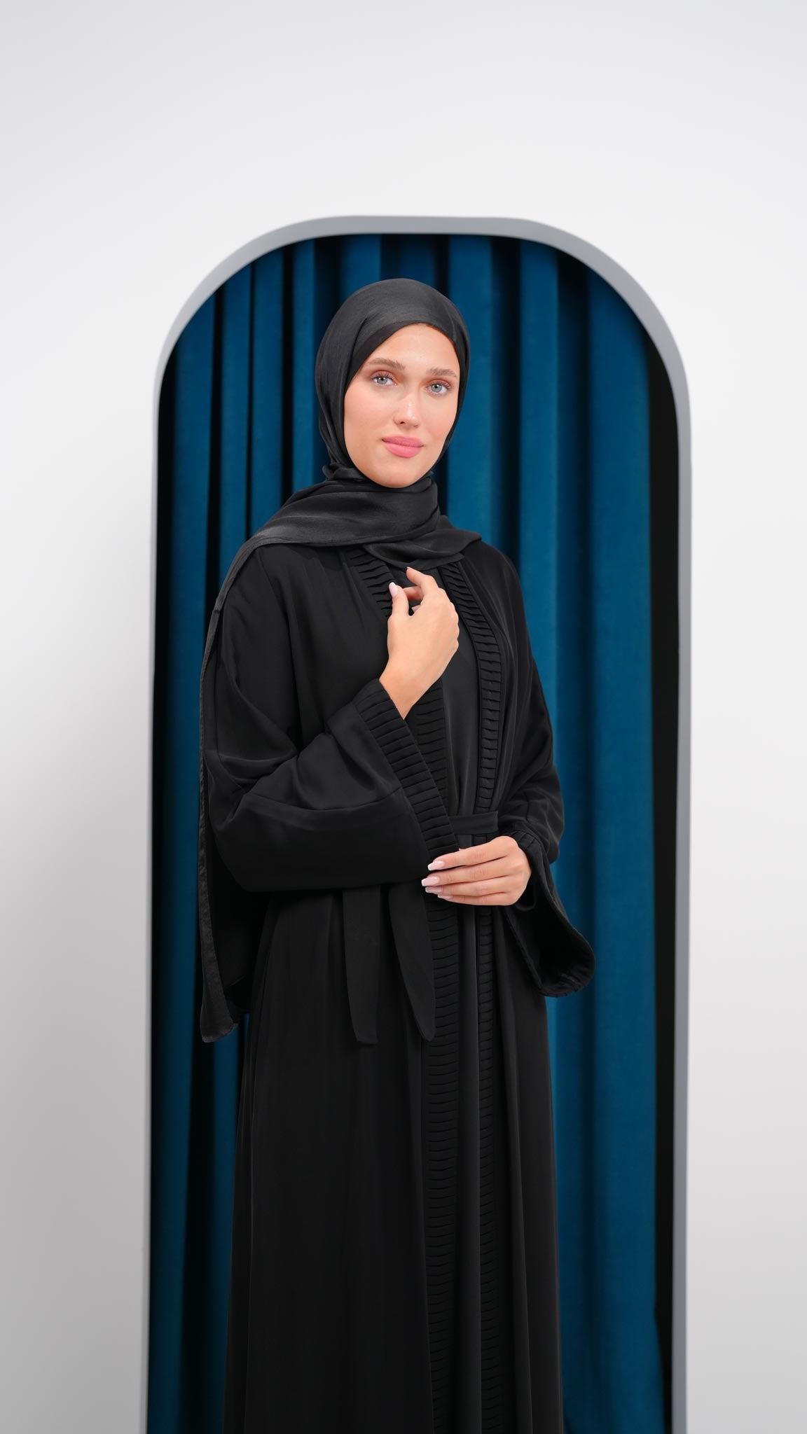 Black Open Plain Abaya