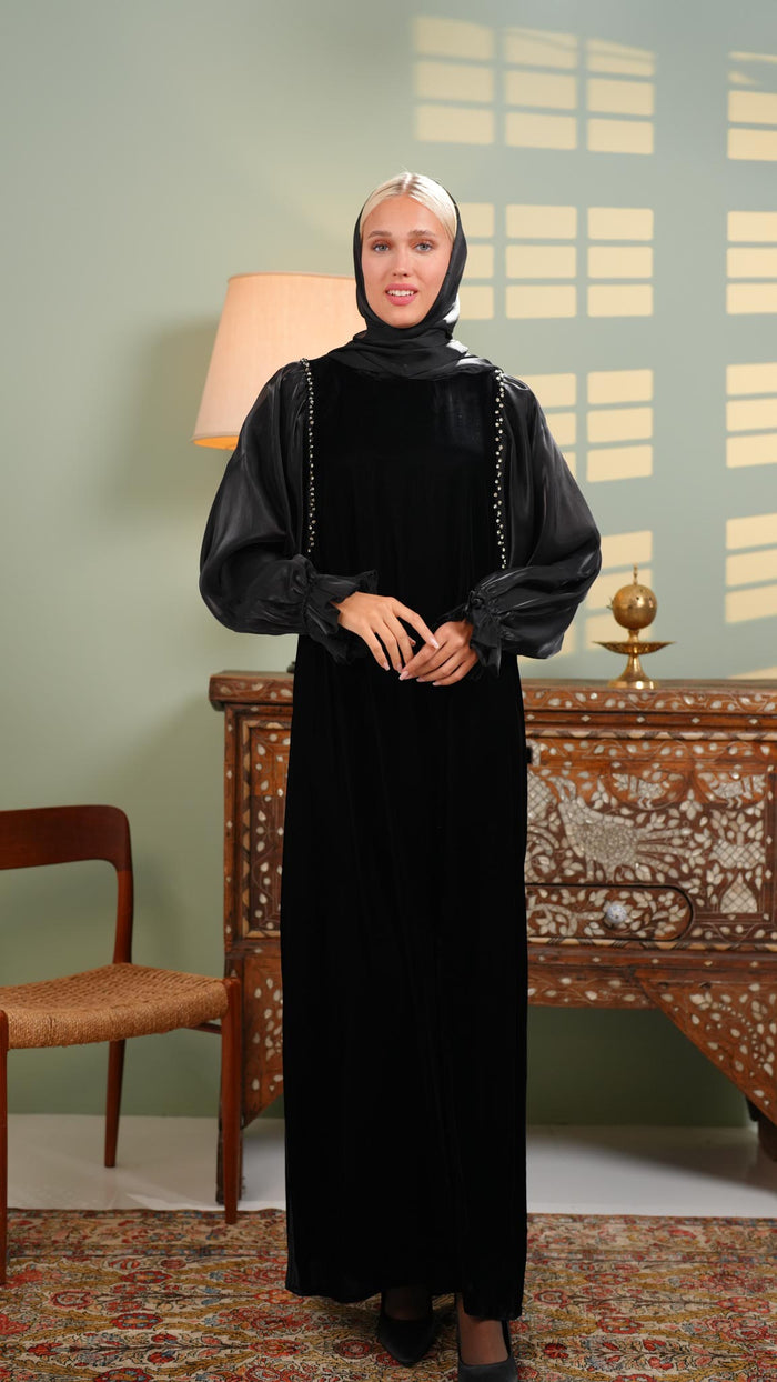 Velvet abaya dress with organza sleeves