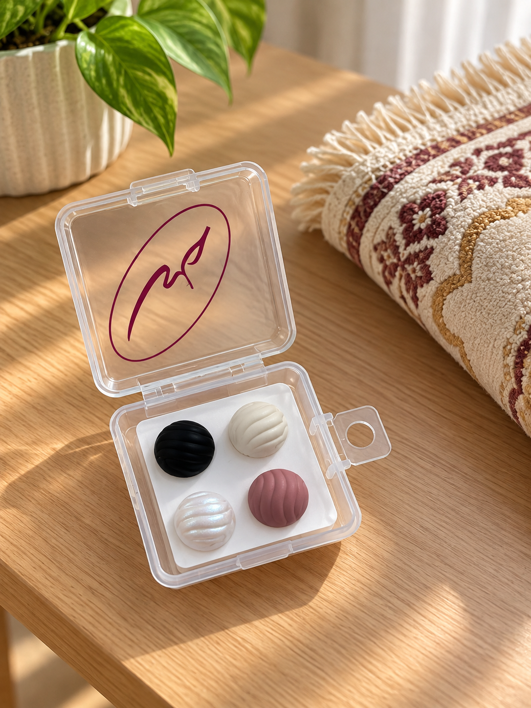 Ribbed Pearl Hijab Pin Set