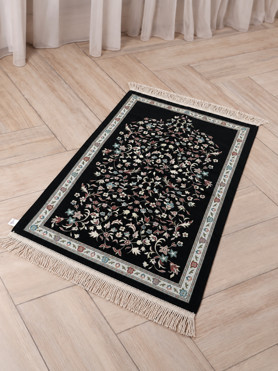 Embroided floral velvet prayer mat