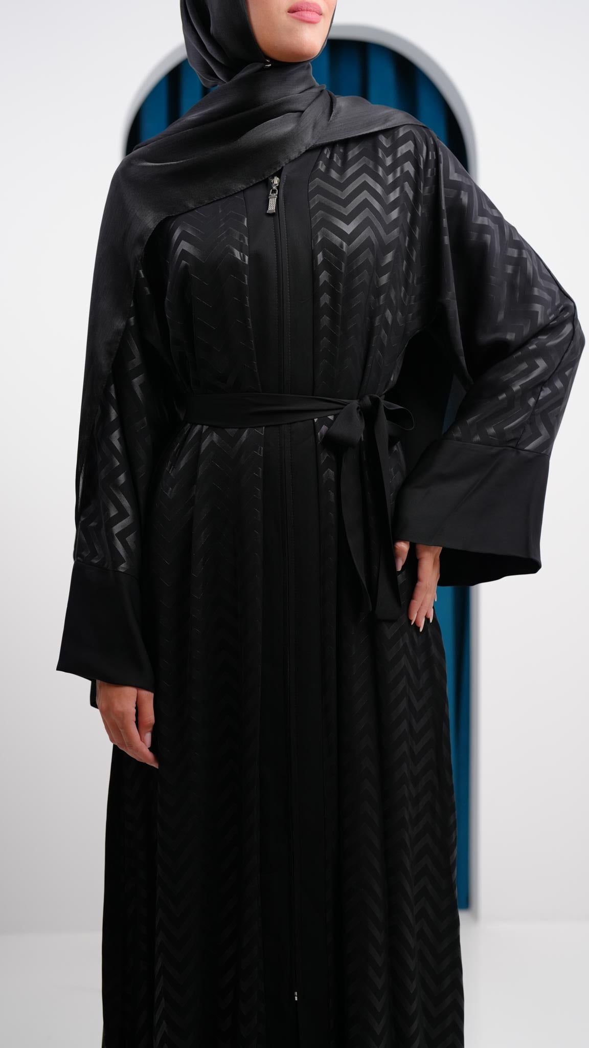 Black Zigzag Jacquard Abaya