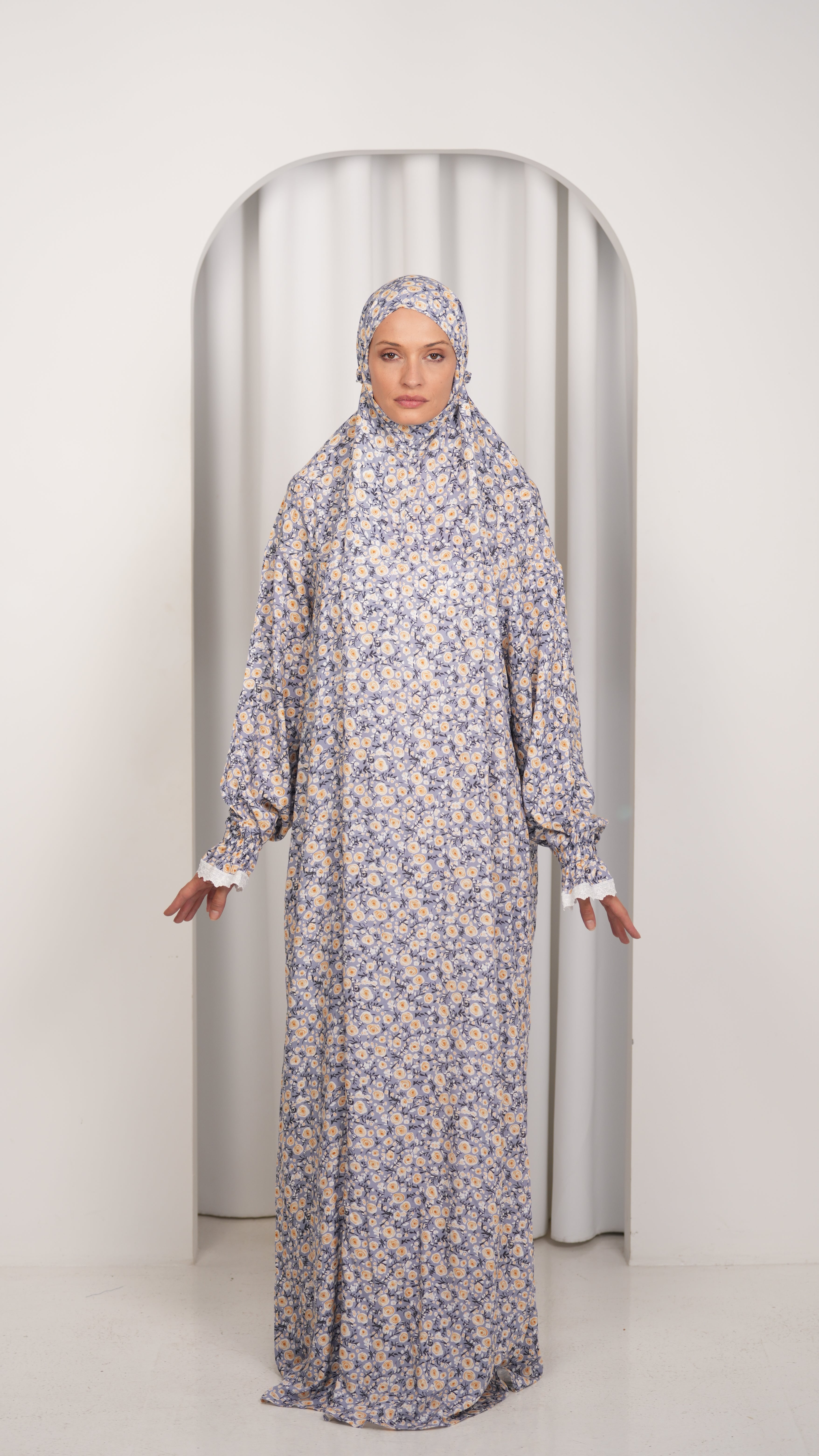 Prayer gown one piece b63