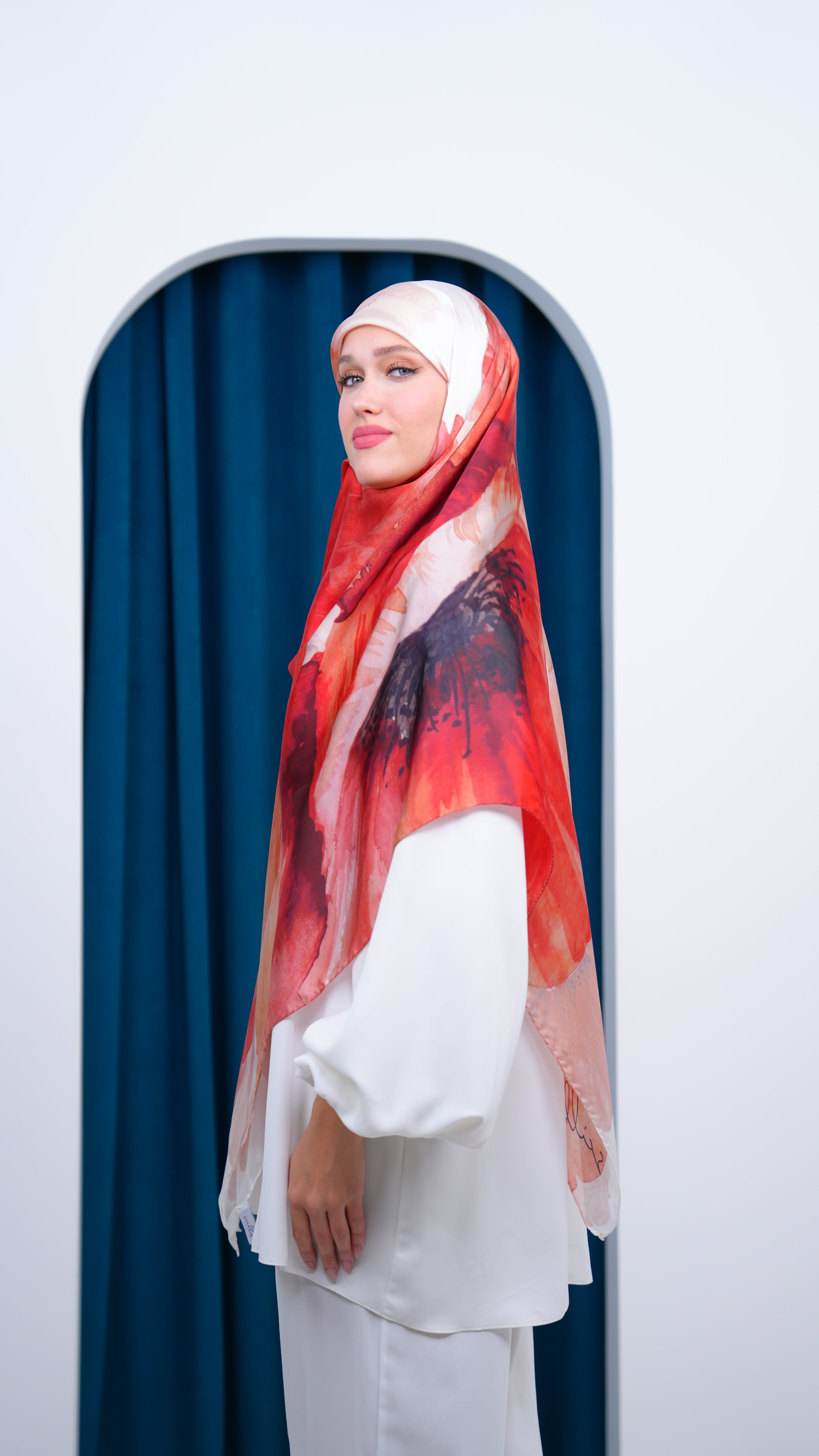 Scilla silk scarf di5