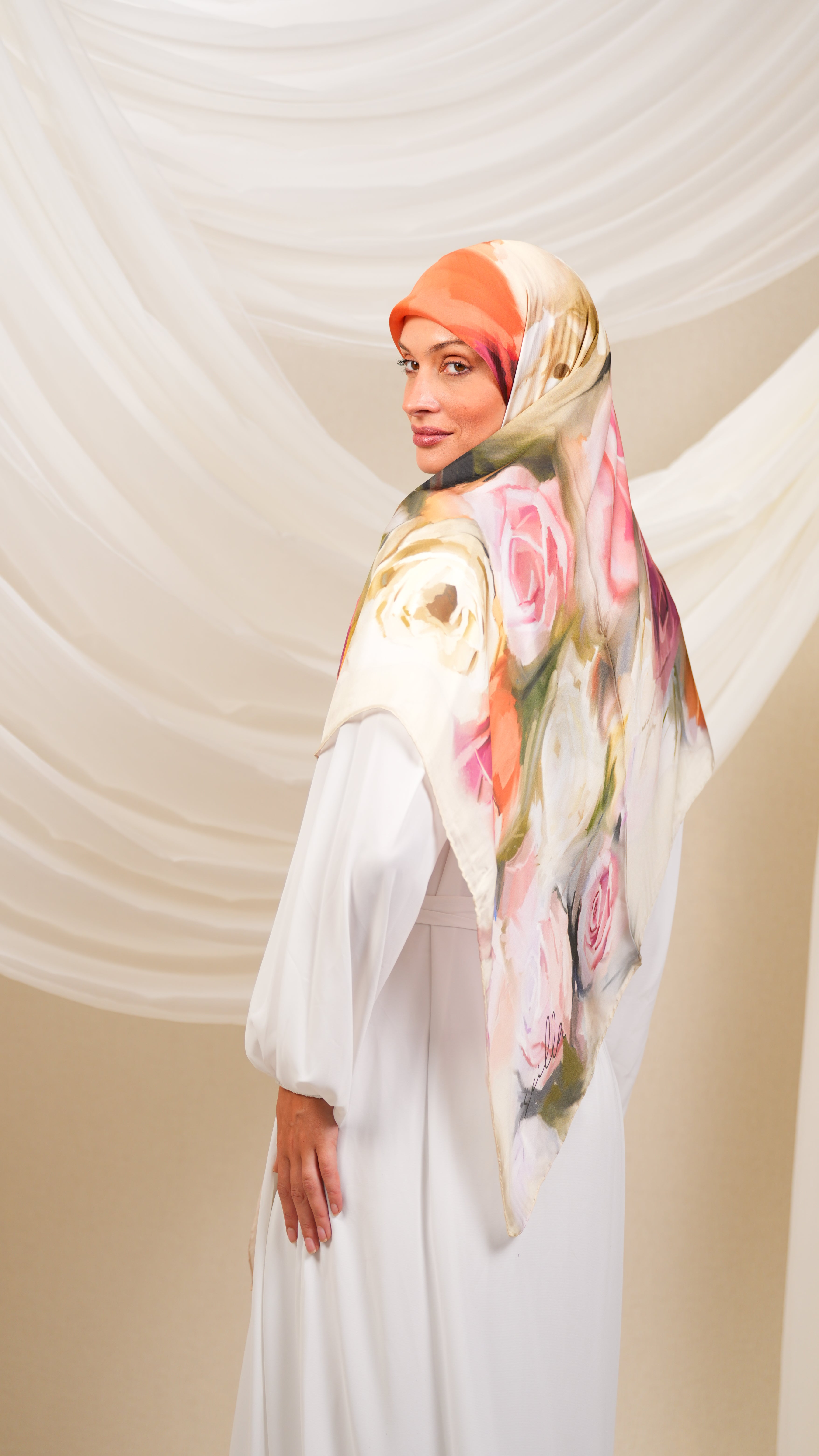 scilla turkish silk scarf Rtr2