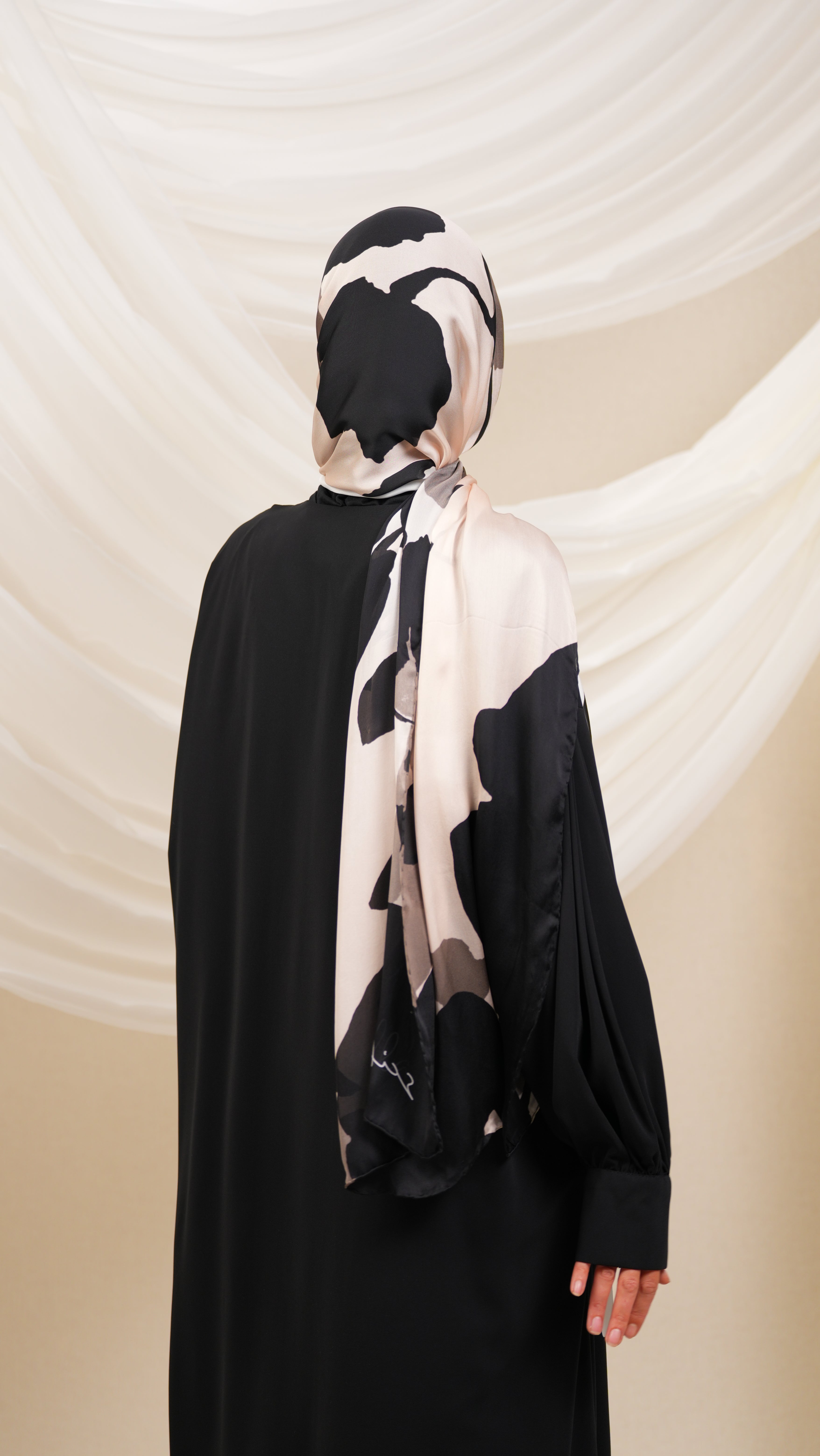 scilla Turkish  silk shawl Atr1