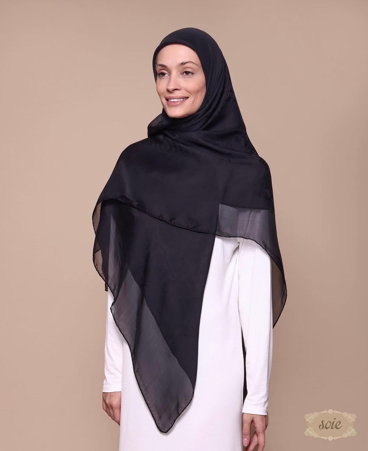 Soie black jacquard italy scarf