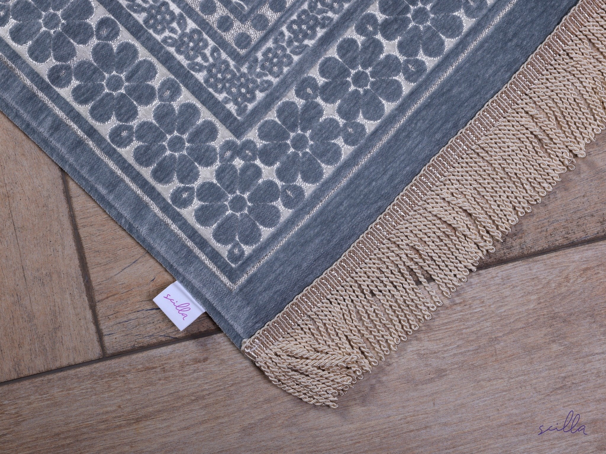 Velvet Padded Full Arabesque Premium Prayer Mat