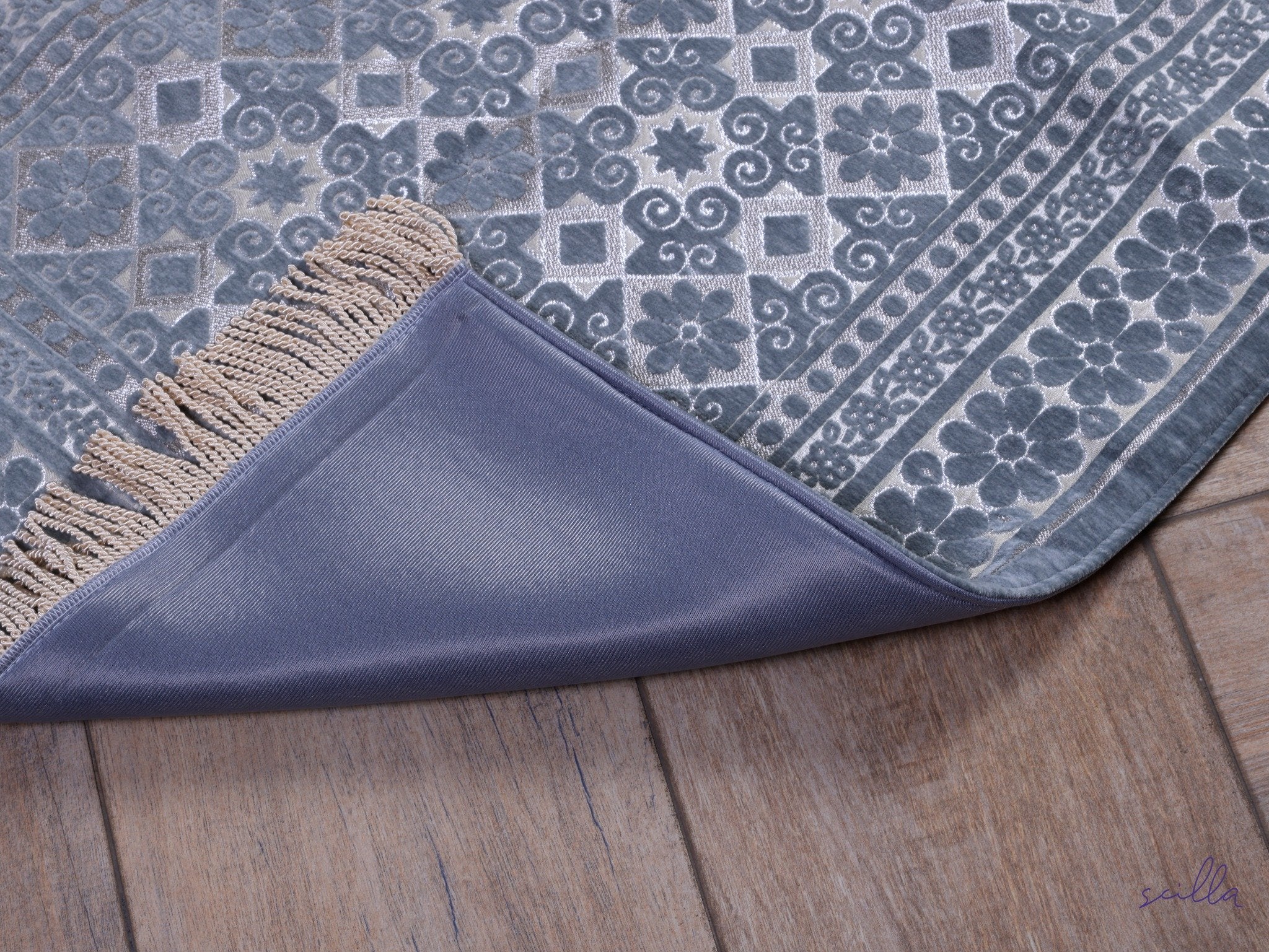 Velvet Padded Full Arabesque Premium Prayer Mat