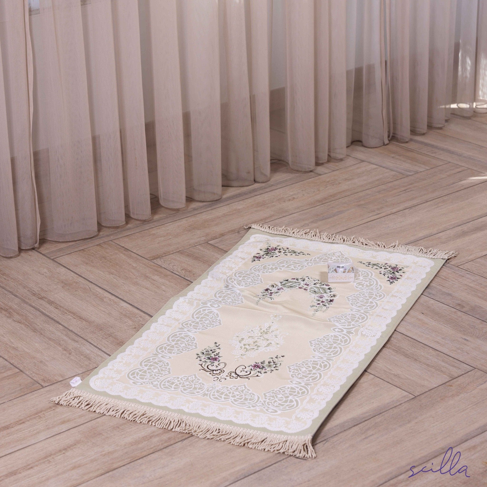 Satin Padded Floral Lace Premium Prayer Mat