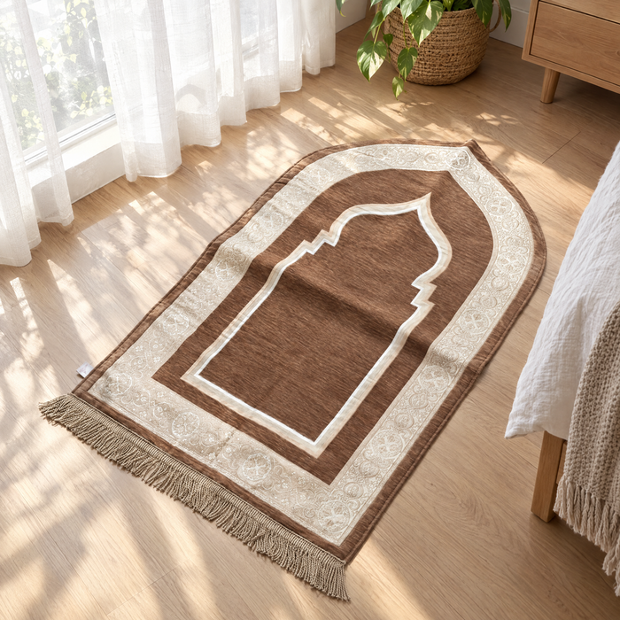 Embossed Mihrab Prayer Mat