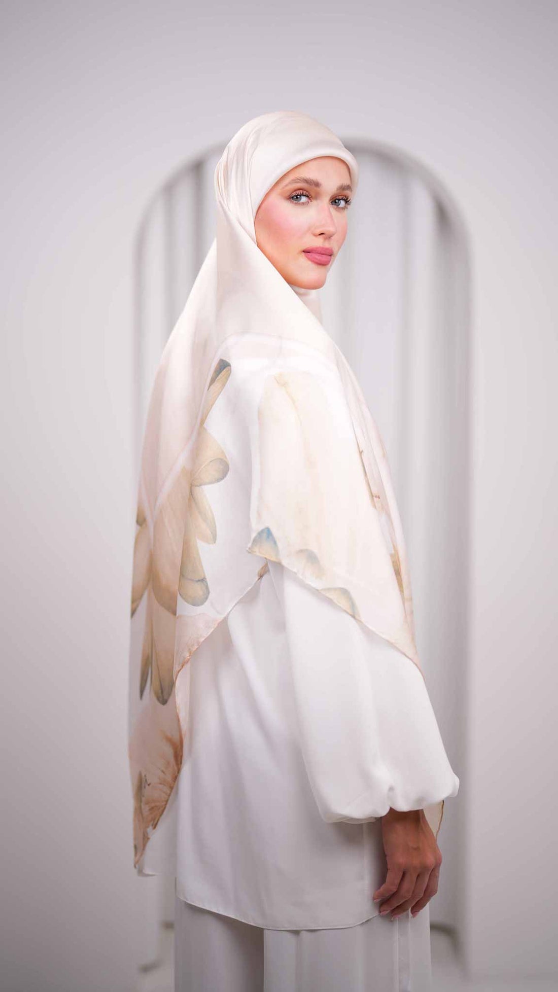 scilla silk scarf hh4
