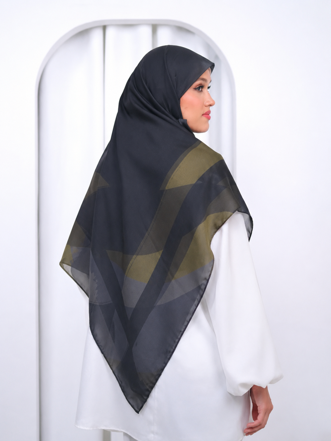 scilla silk scarf Z4