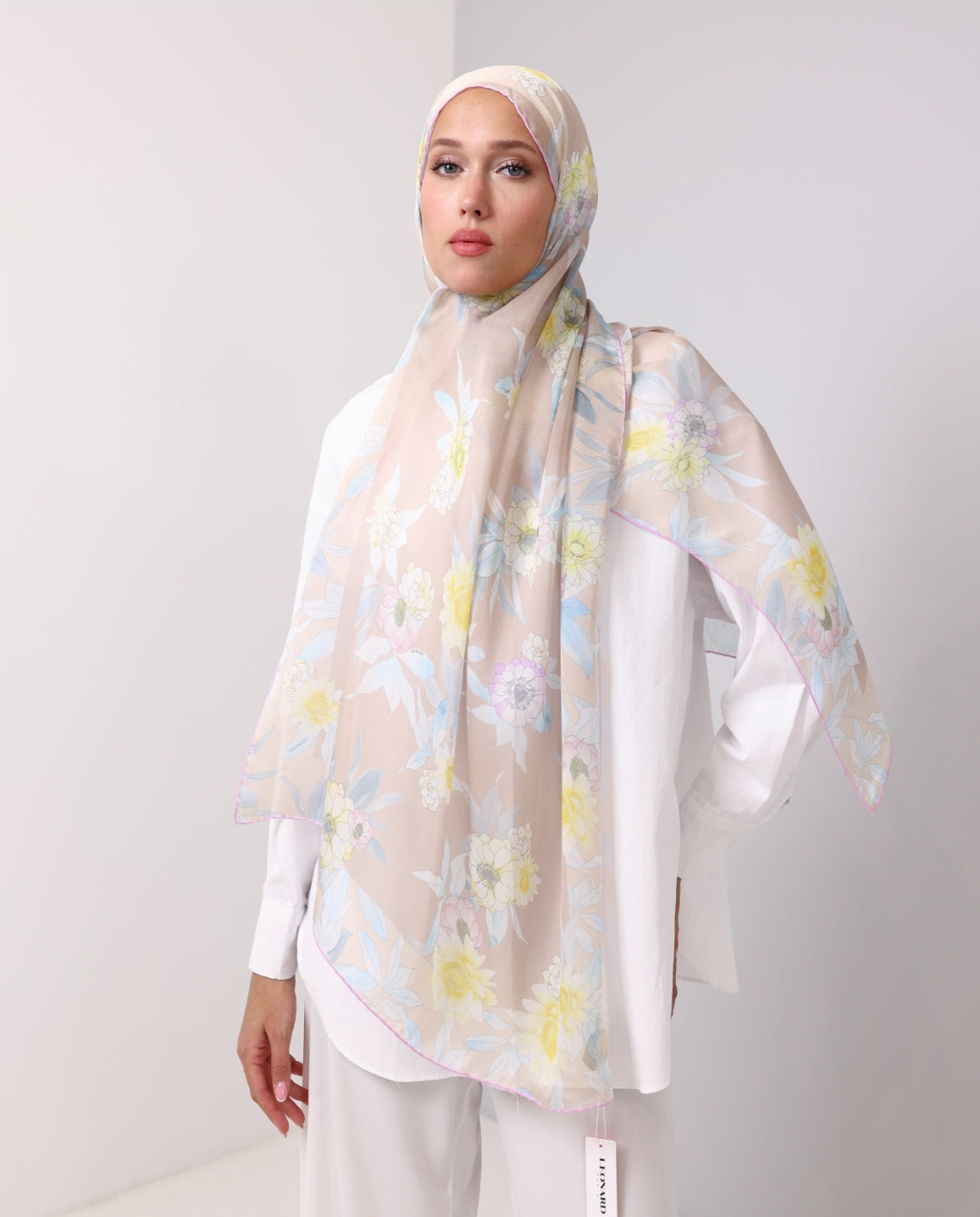 Leonard shawl L06