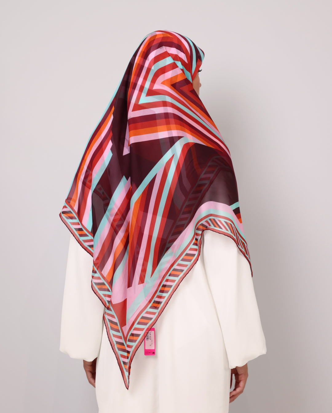Leonard scarfs L13